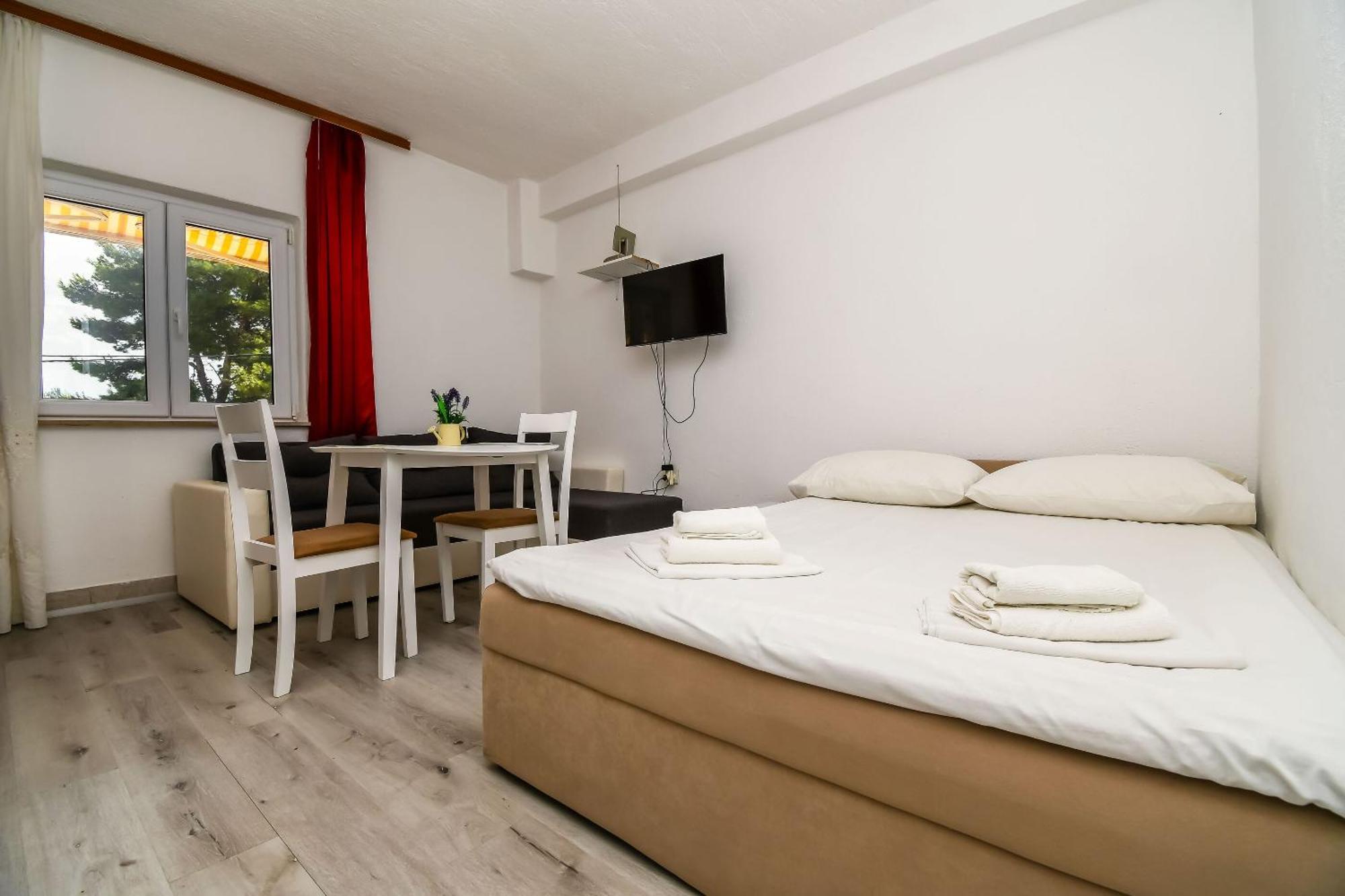 Apartments Martina Marina Exteriér fotografie